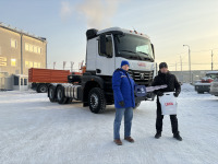 Крупный застройщик из Хакасии приобрёл седельный тягач КАМАЗ-65956