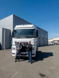 Логистическая компания из Магнитогорска приобрела партию тягачей КАМАЗ-54901 юбилейной серии